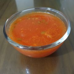 A picture of Mexican tomato soup without beans.