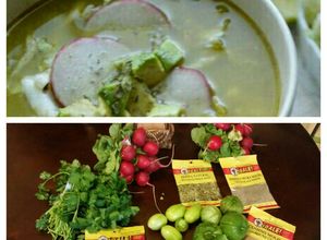 Una foto de Pozole verde