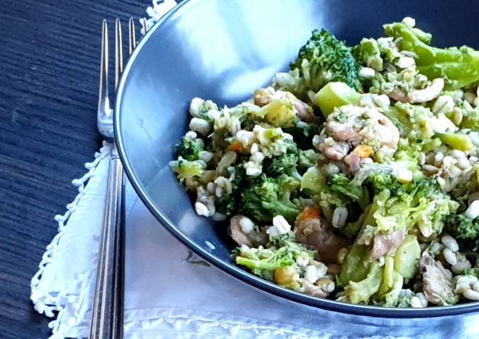 Ricetta Orzo Piselli E Lenticchie Con Funghi E Broccoli Verdi Di Anna Vella Cookpad