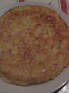 Una foto de Tortilla de papas con jamón