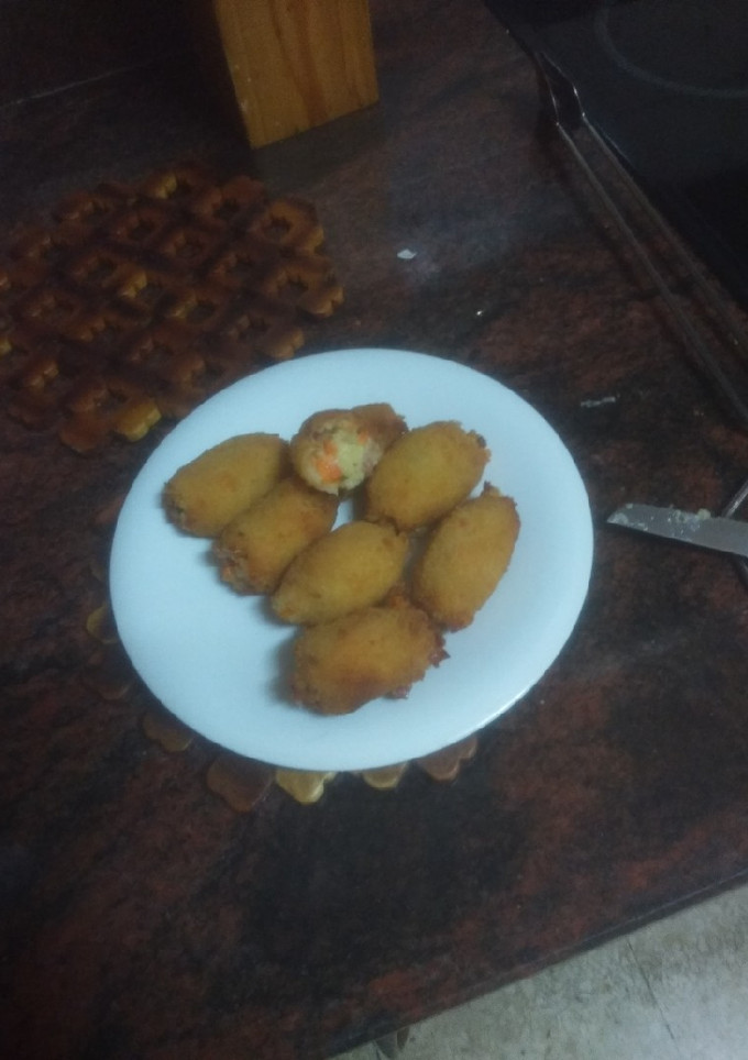 Una foto de Croquetas de zanahoria, jamón cocido y queso majorero