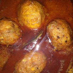 A picture of Egg curry.