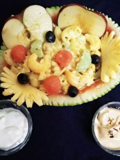 A picture of Fruity Macroni salad.