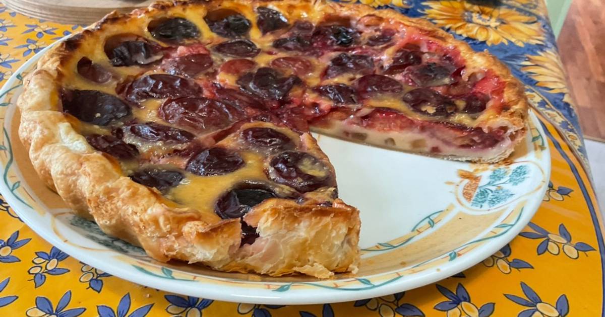 Tarte Aux Prunes Pate Feuilletée Creme Patissiere Tarte feuilletée aux prunes, crème et fruits confits de Mila Skull