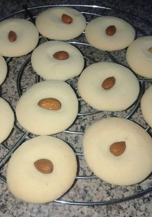 নান খাটাই ক্যুকিজ (naan khatai recipe in Bengali) রেসিপির প্রধান ছবি