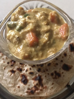 તંદુરી રોટી (Tandoori Roti Recipe In Gujarati) રેસીપી મુખ્ય ફોટો