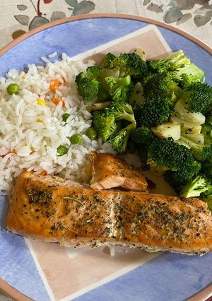 Una foto de Salmón al horno