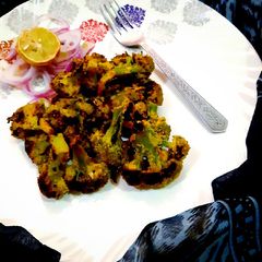 A picture of Tandoori broccoli.