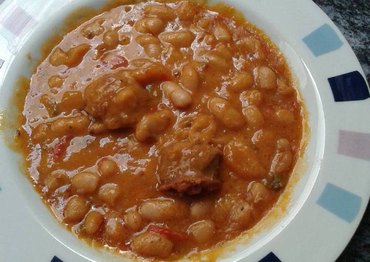 Alubias con chorizo