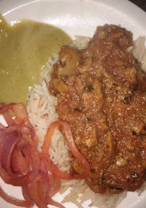 A picture of Rice and mashroom.