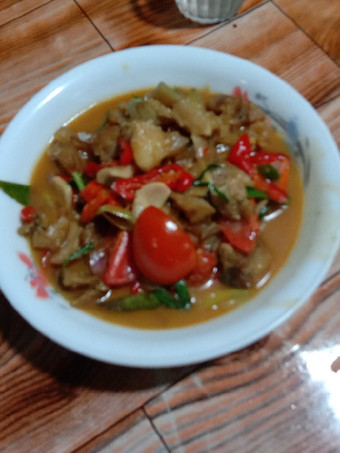 Bagaimana Membuat Tumis kikil sapi kuah santan Untuk Jualan