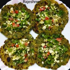 Healthy Green Pancakes A picture of Healthy Green Pancakes.
