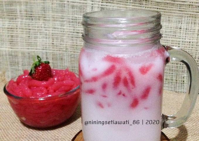 12. Es Cendol Strawberry