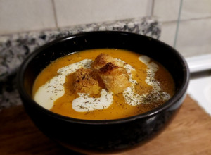 Una foto de Sopa crema de zapallo y cebolla