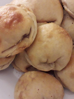 Una foto de Empanadas de jamón y queso