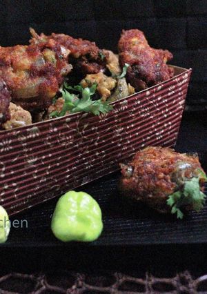 A picture of Moroula Macher Bora (Anchovies Fish Pakoda).