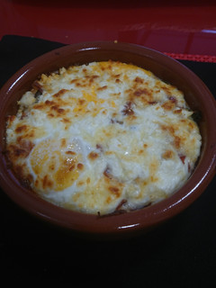 Una foto de Huevos a la cazuela