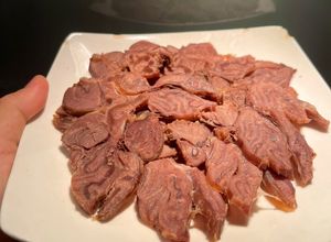 Hình của món Bắp bò hấp sả.