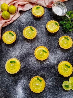 A picture of Lemon curd tartlets.