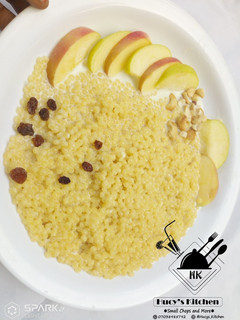 A picture of Pearl couscous pap.