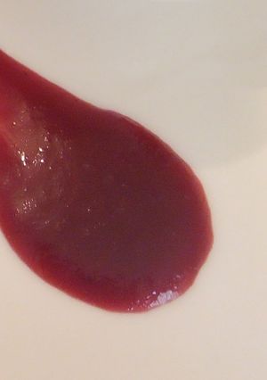 A picture of Tree tomato syrup.