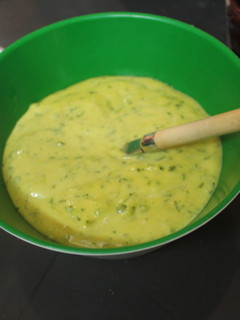 Una foto de Mayonesa de ajo con perejil