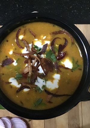 A picture of Mughlai dal.
