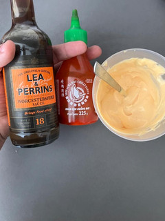 Una foto de Mahonesa de siracha (impresionante)