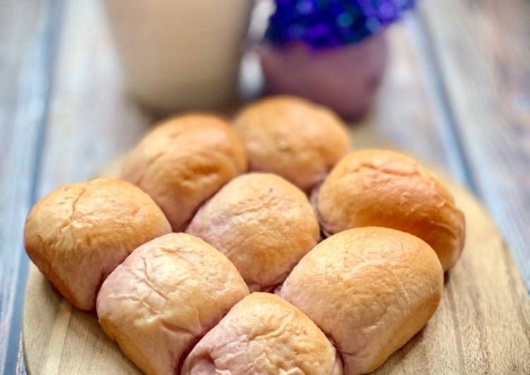 Step-by-Step Guide to Prepare Speedy Purple Sweet Potatoes Bread with butter&amp;milk filling