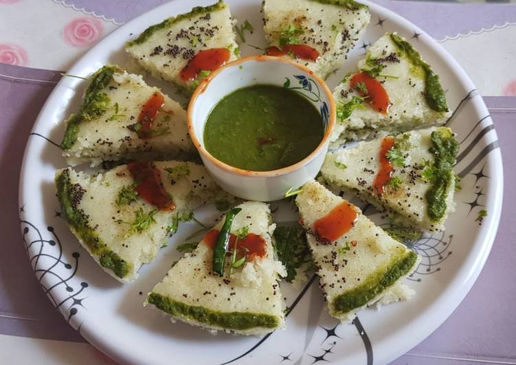 Healthy breakfast Instant Rava Dhokla