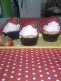 Cupcakes de chocolate blanco y fresas
