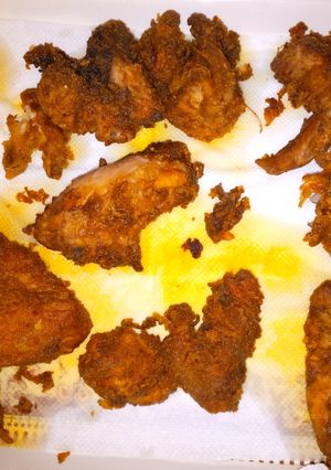 A picture of Fried chicken kfc style.