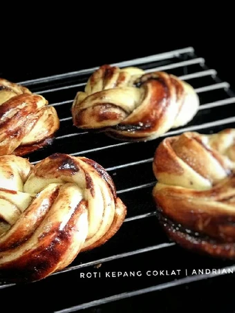 Cara Gampang Membikin Resep Roti Kepang Coklat No Ulen No Telur yang Bisa Manjain Lidah Anti Ribet, Lezat Sekali