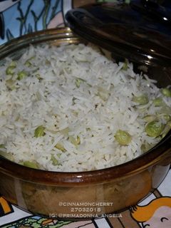 A picture of Steamed Rice with Edamame and Vegetable Stock (One Pot Recipe).