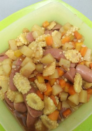 Foto resep 23. Capcay sosis, kentang, wortel, & jagung muda