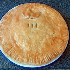 A picture of Cheese & Onion pie.