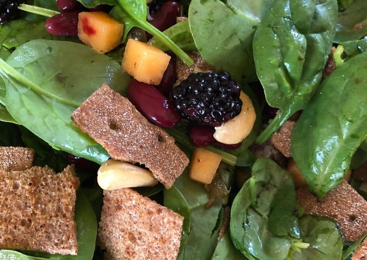 Simple Way to Make Ultimate Baby Spinach, Blackberry and Tuna Salad