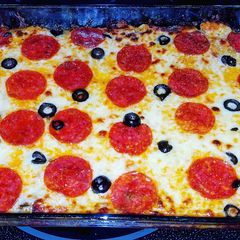 A picture of Deluxe Pizza Casserole.