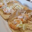 Taquitos de camarón