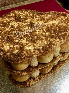 Una foto de Corazón 💖 Milhojas con Profiteroles y Crema