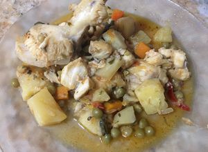 Una foto de Pollo de mar a la cacerola