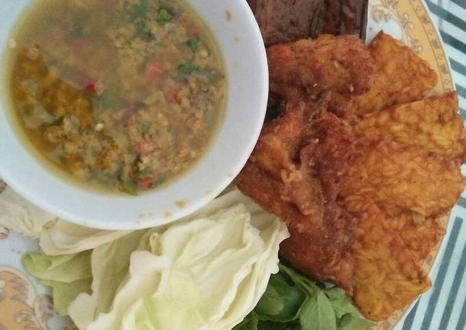 Resep Ayam Penyet Kremes Sambal Korek Oleh Sri Astuti Cookpad