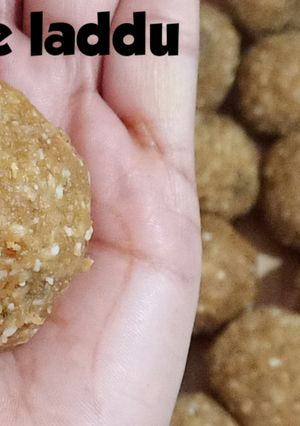 A picture of Winter special gond laddu.