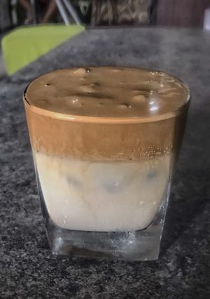 Foto resep DALGONA Coffee(Tips tidak mengunakan mixer)