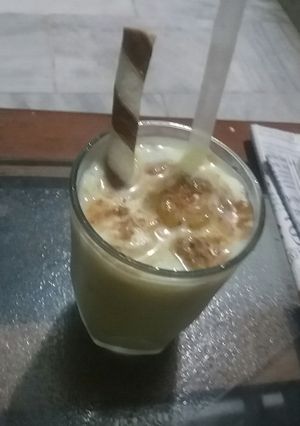 A picture of Banana Apple Smoothie.