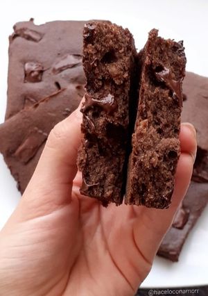 Una foto de Brownie de banana 🍌y chocolate 🍫