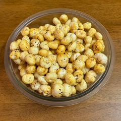A picture of Namkin makhana.