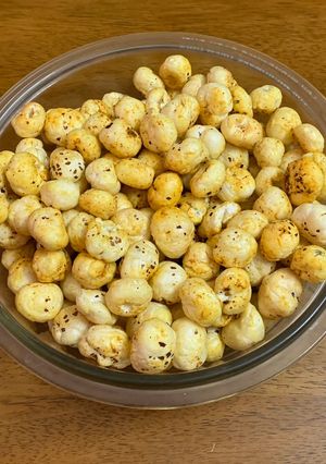 A picture of Namkin makhana.