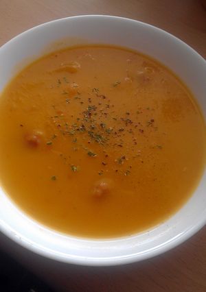 A picture of Vickys Root Veg & Sausage Soup, GF DF EF SF NF.