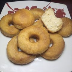 A picture of Coconut doughnut.